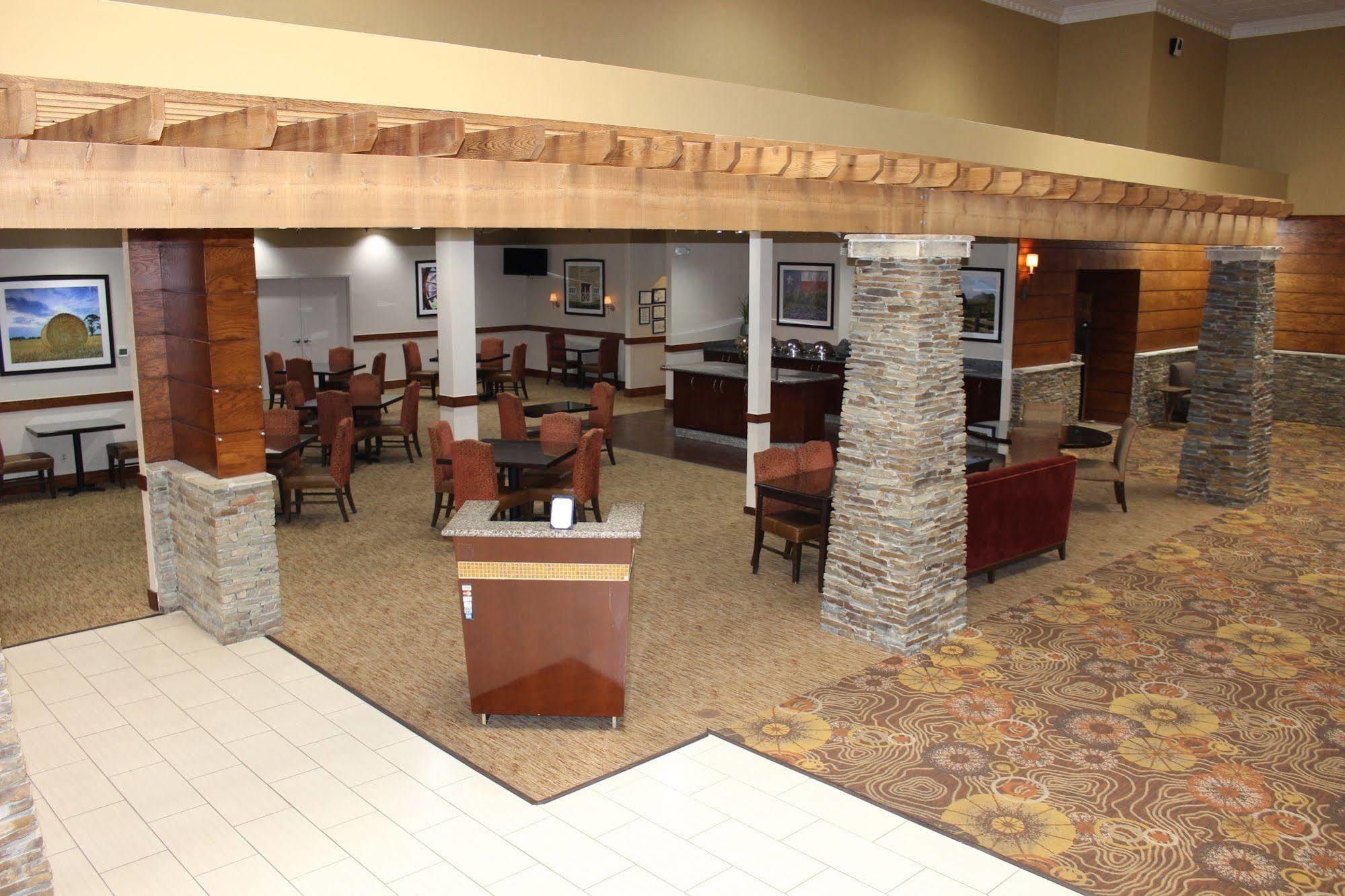 Doubletree By Hilton Fort Worth South Bagian luar foto