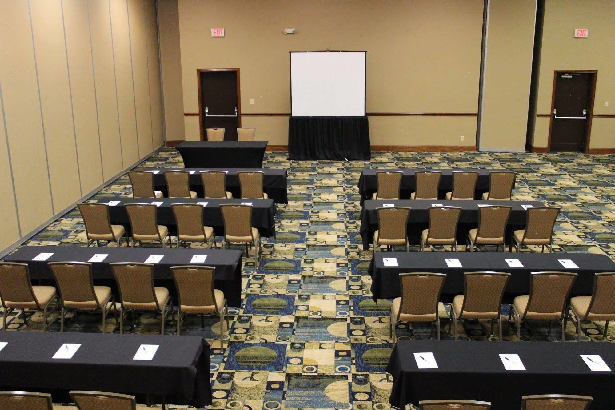 Doubletree By Hilton Fort Worth South Bagian luar foto