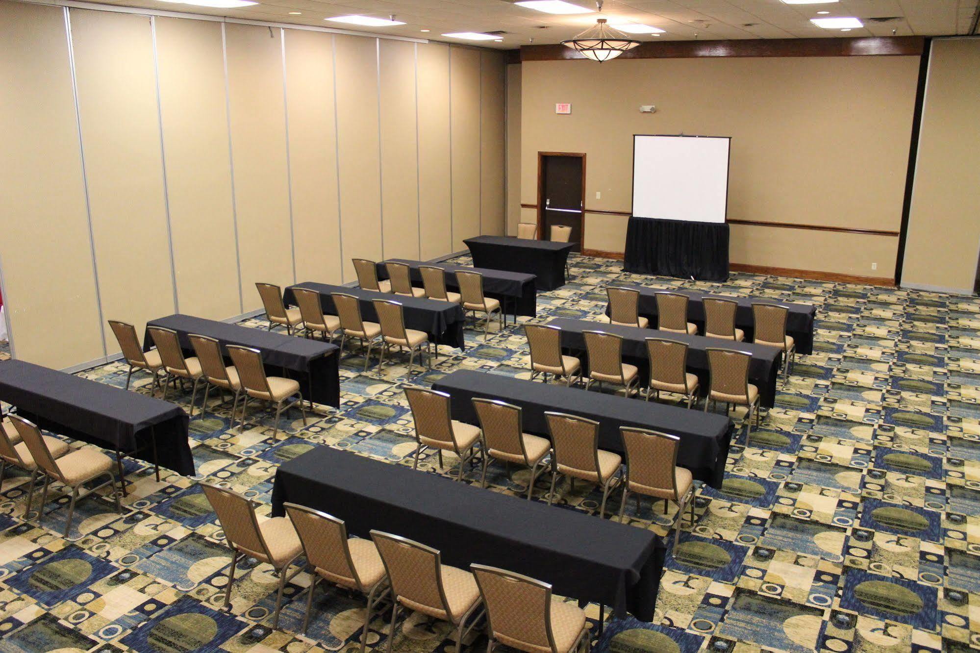 Doubletree By Hilton Fort Worth South Bagian luar foto